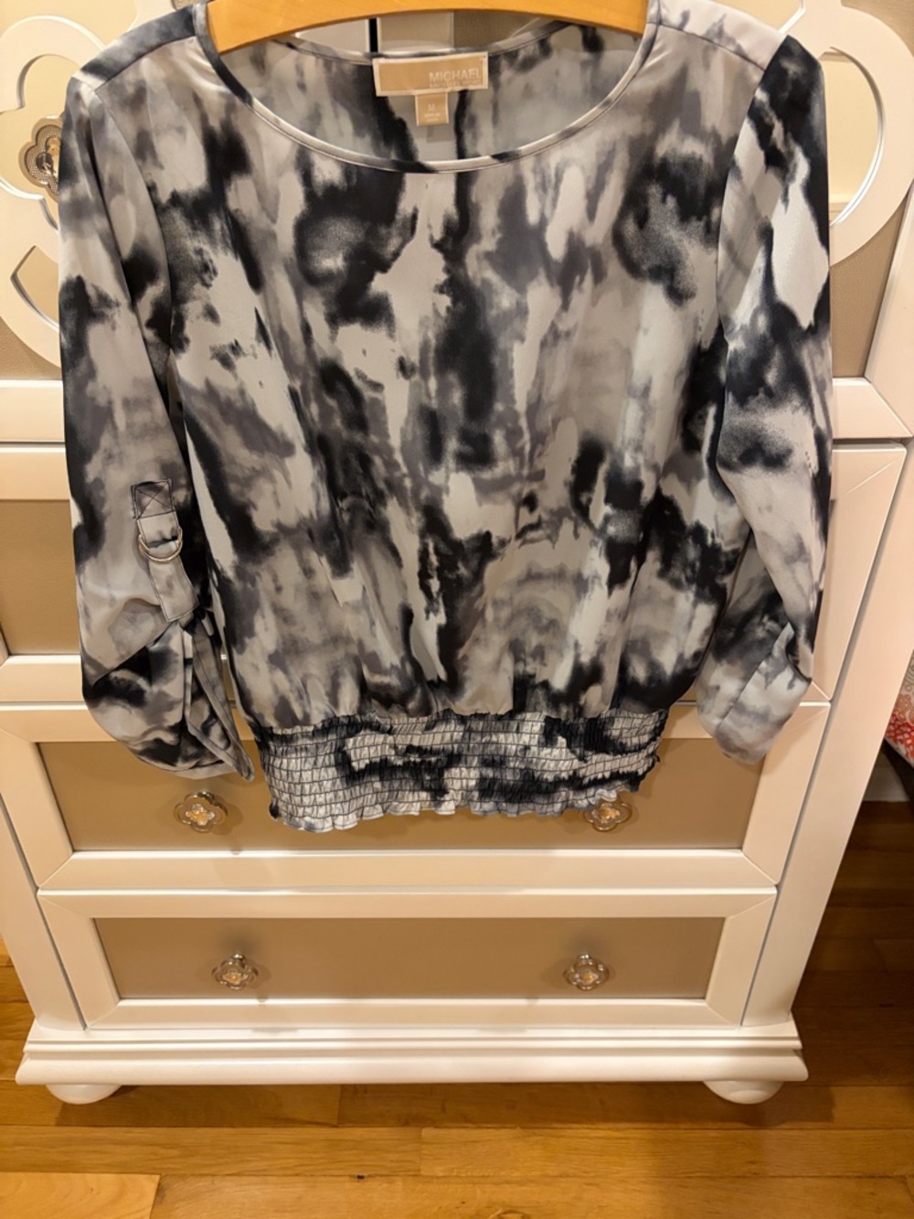 Beautiful MICHAEL Michael Kors Black & White Abstract Watercolor Top